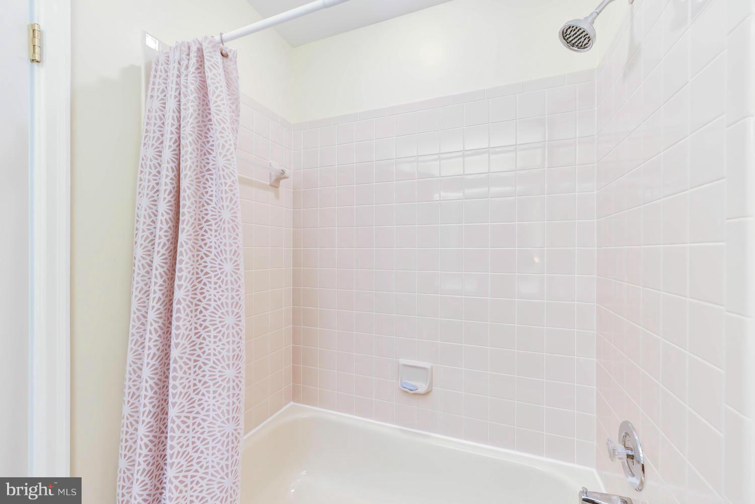 12527 Rock Ridge Road Herndon, VA 20170 - Photo 24 of 29 Bath