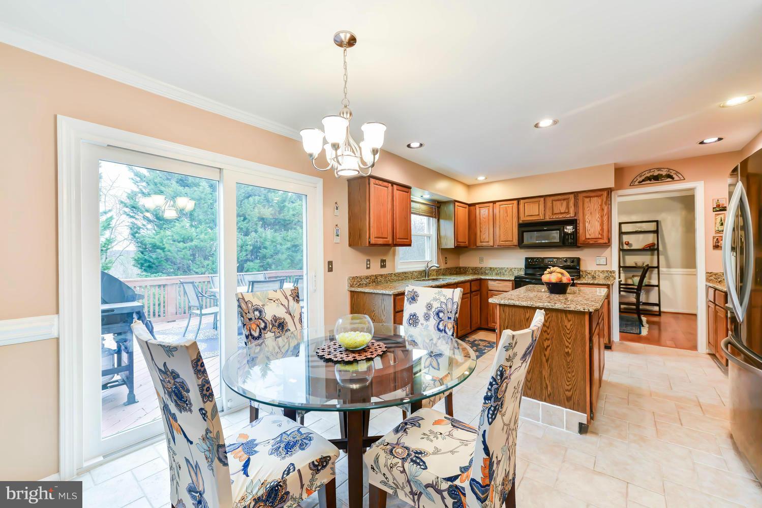 12527 Rock Ridge Road Herndon, VA 20170 - Photo 7 of 29 Kitchen