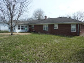 1234 Jackson Boulevard Rochester, IN 46975 - Photo 2 of 2