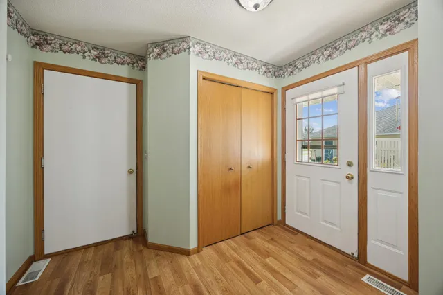 $260,000 | 307 Circle View Drive, Dassel, MN 55325