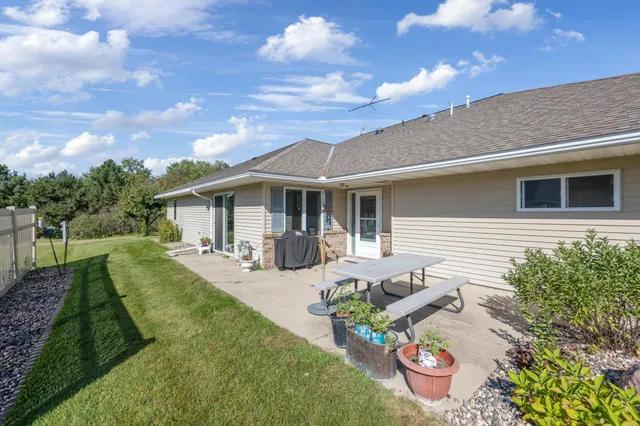 $260,000 | 307 Circle View Drive, Dassel, MN 55325
