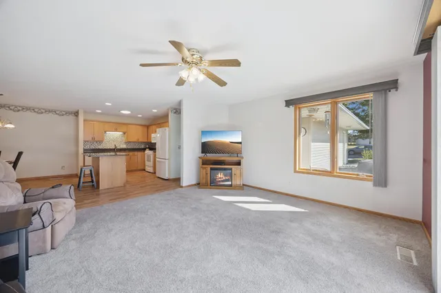 $260,000 | 307 Circle View Drive, Dassel, MN 55325