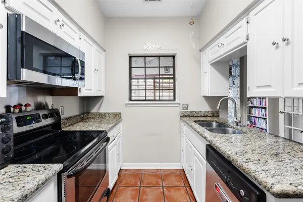 $2,500 | 1307 Kinney Avenue, Unit 102, Austin, TX 78704