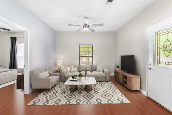 $2,500 | 1307 Kinney Avenue, Unit 102, Austin, TX 78704