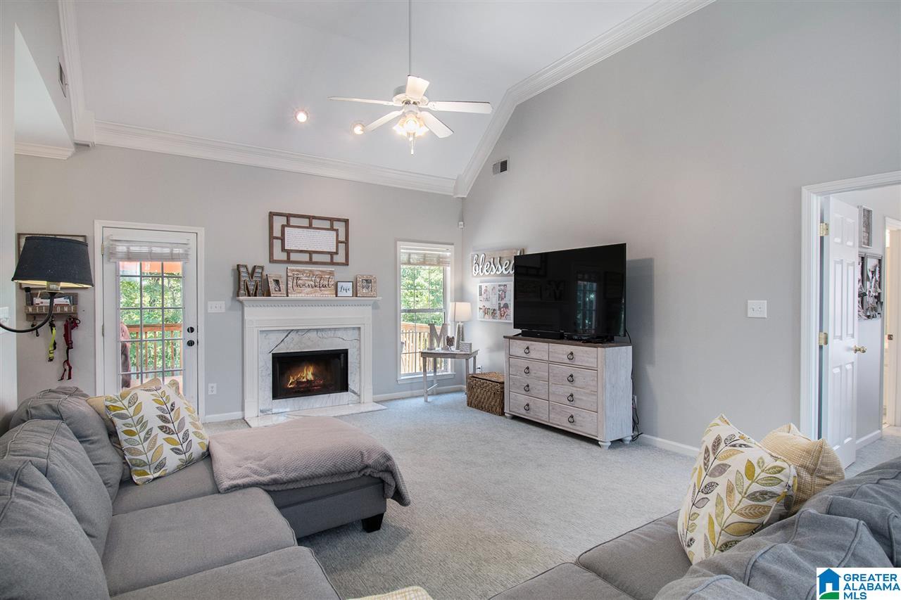 212 Savannah Lane Calera, AL 35040 - Photo 8 of 42