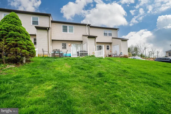 $250,000 | 564 East Linden Street, Fleetwood, PA 19522