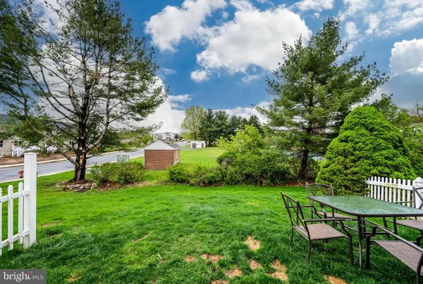 $250,000 | 564 East Linden Street, Fleetwood, PA 19522