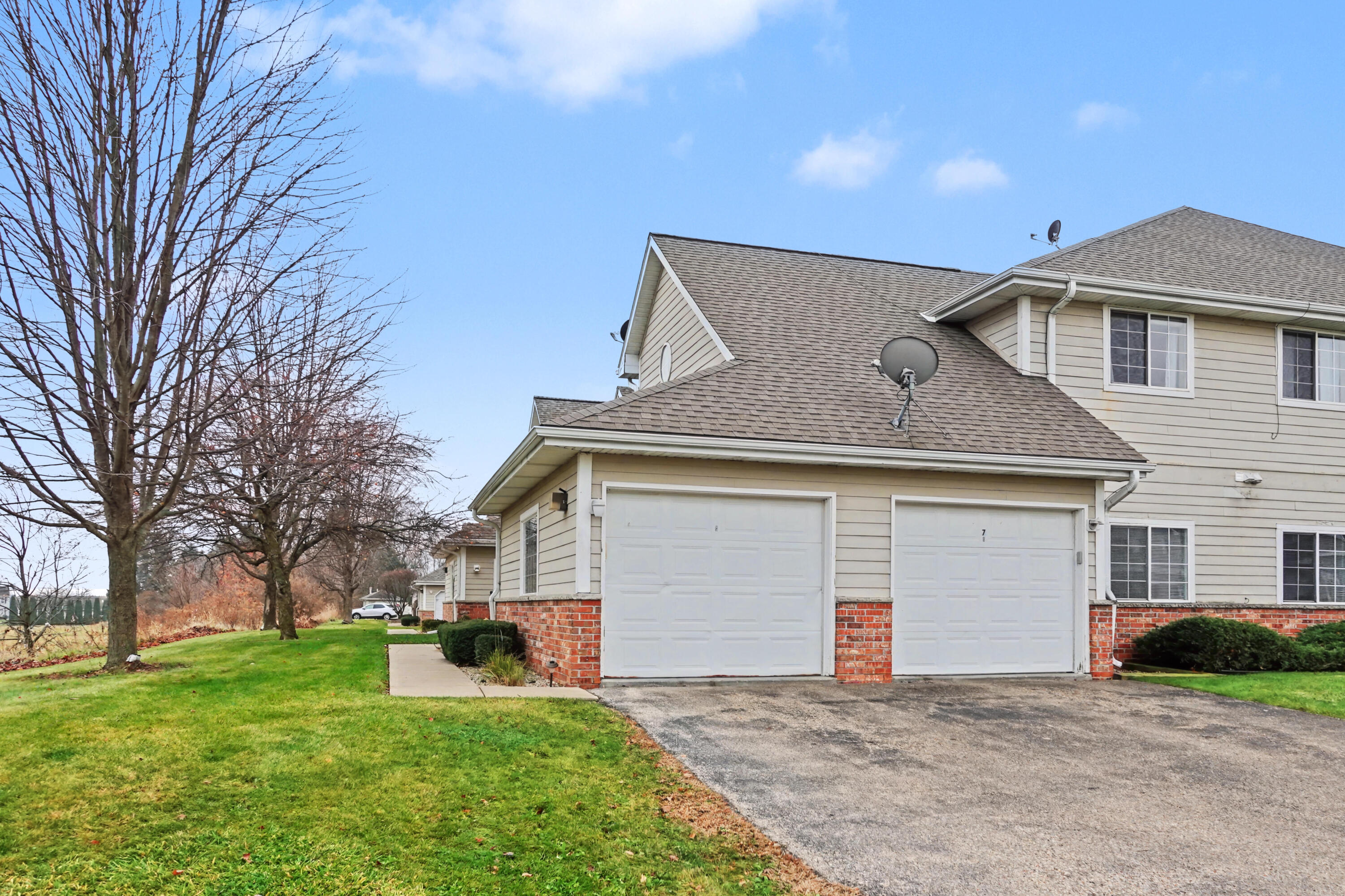 513 Lawson School Road, Unit 8 Delavan, WI 53115 - Photo 13 of 15 DSC00294