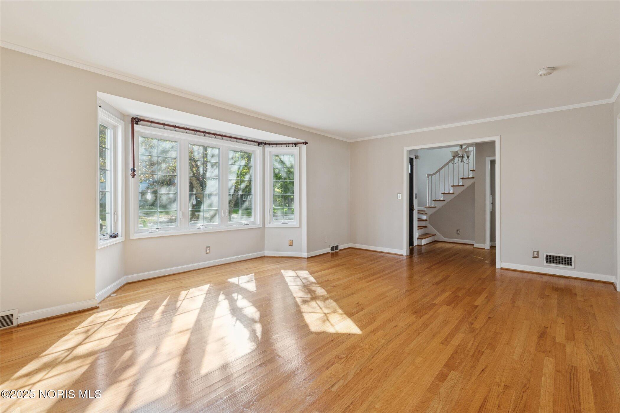 3324 Pelham Road Toledo, OH 43606 - Photo 10 of 59 13-3324-Pelham-Rd-WindowStill-Photograph