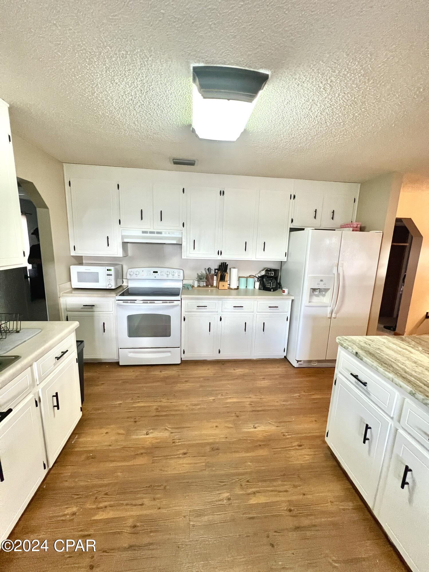 2176 Indiana Avenue Grand Ridge, FL 32442 - Photo 17 of 33 Gallery Image 17