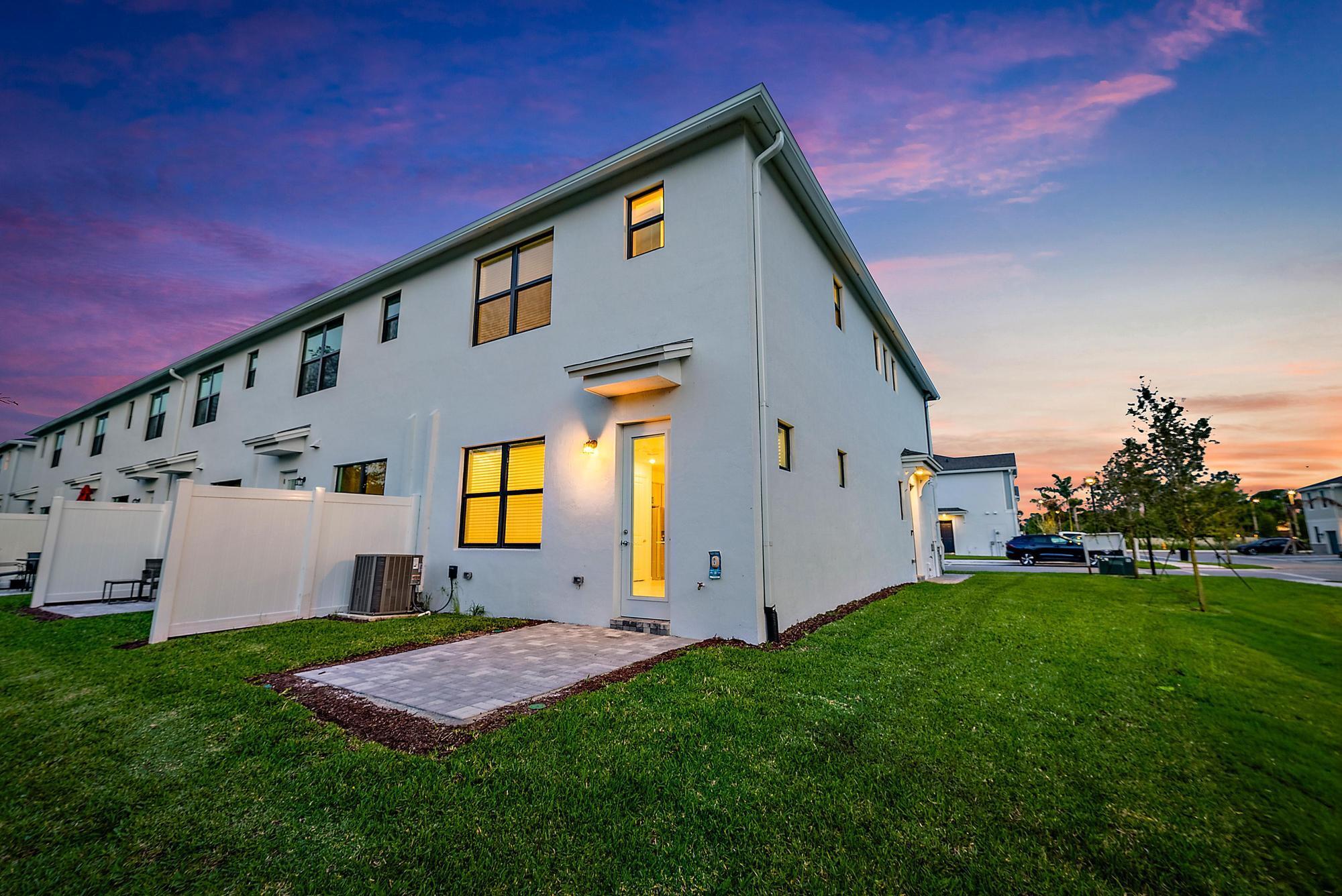501 Southwest Sally Way Stuart, FL 34997 - Photo 49 of 54 501 SW Sally Way (38)