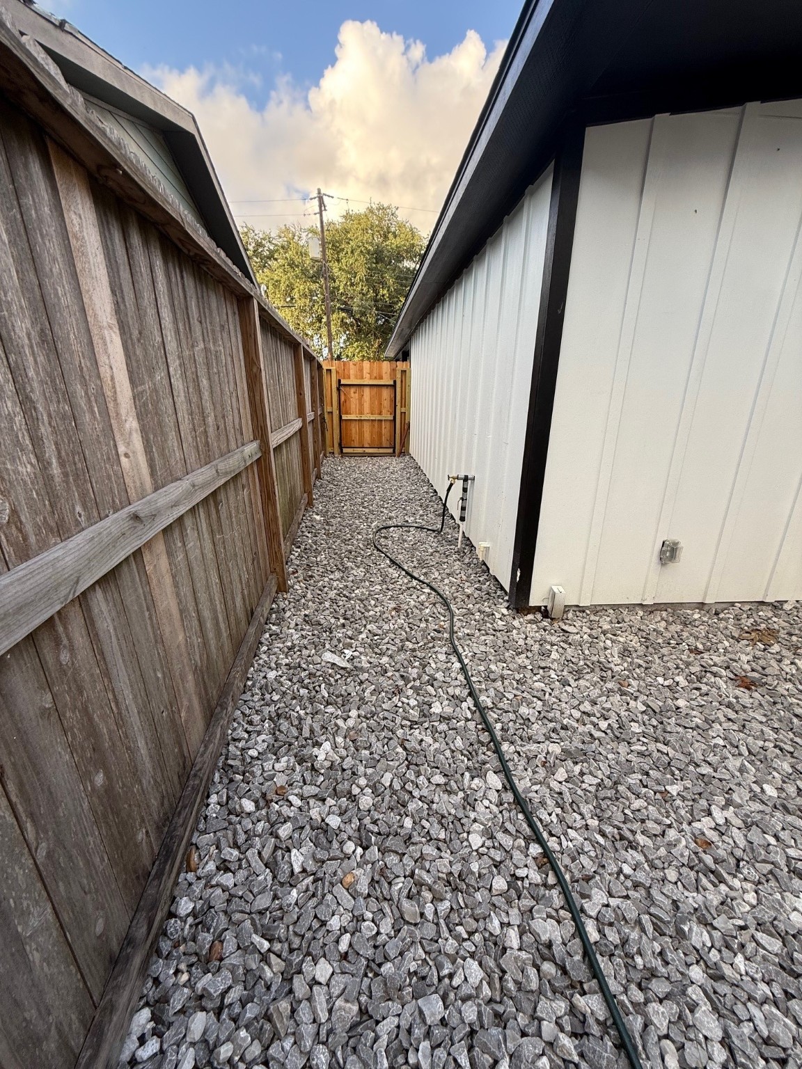 14213 4th Street Santa Fe, TX 77517 - Photo 18 of 20 a view of entryway