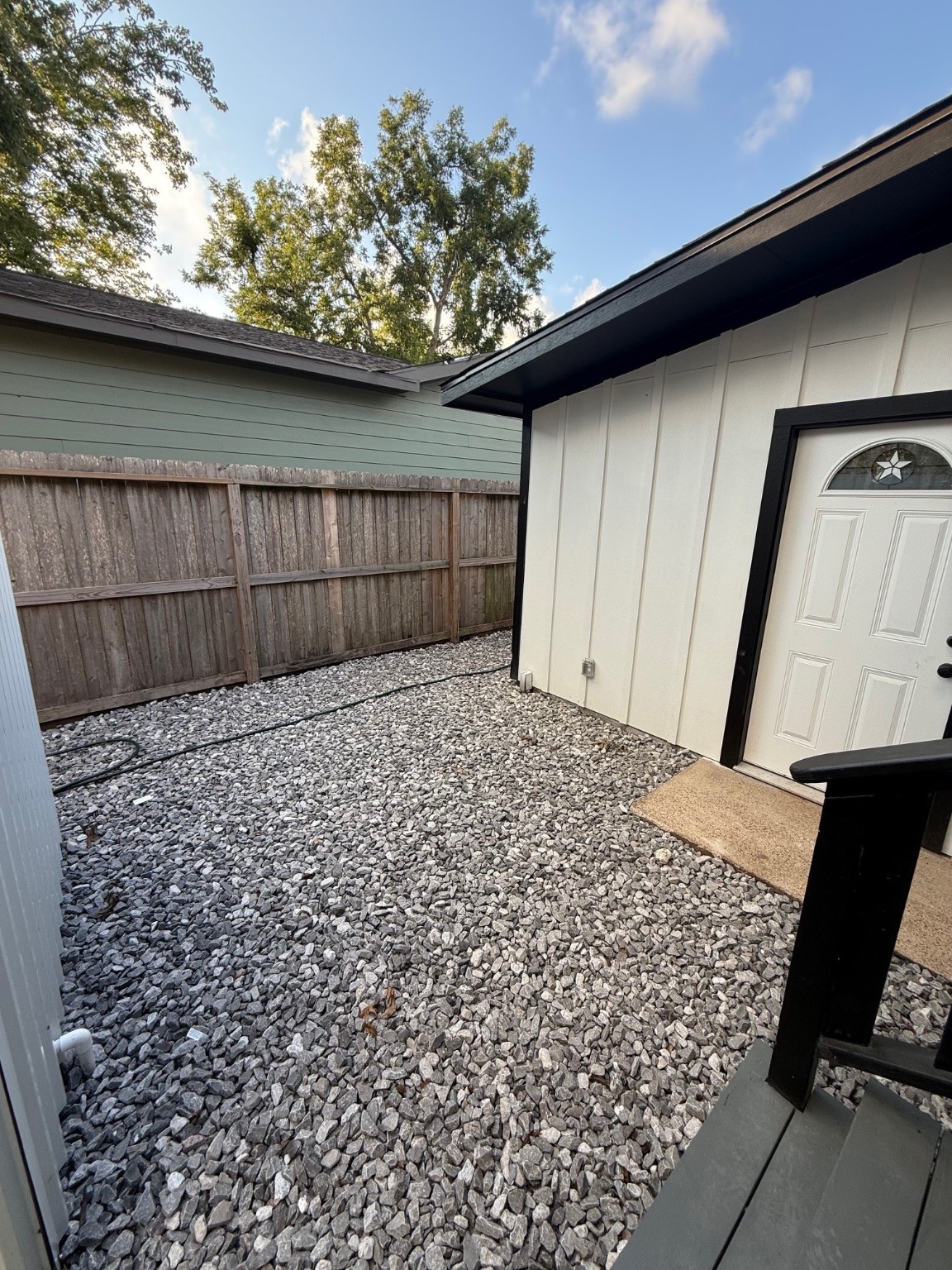 14213 4th Street Santa Fe, TX 77517 - Photo 19 of 20 a view of balcony with wooden floor