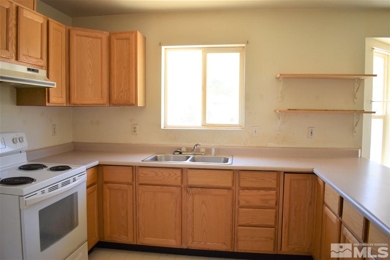295 Shetland Circle Reno, NV 89508 - Photo 6 of 25 Photo 6