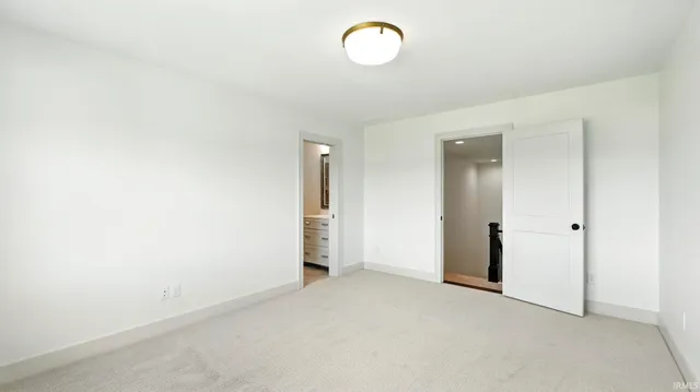 $999,900 | 2002 Approach Drive, Auburn, IN 46706