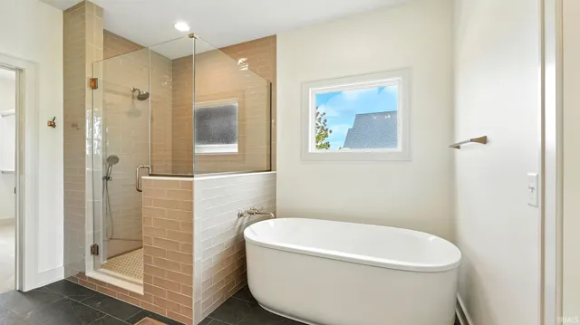 $999,900 | 2002 Approach Drive, Auburn, IN 46706