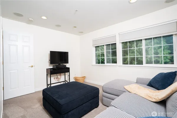 $525,000 | 1971 South 368th Place, Unit 902, Federal Way, WA 98003