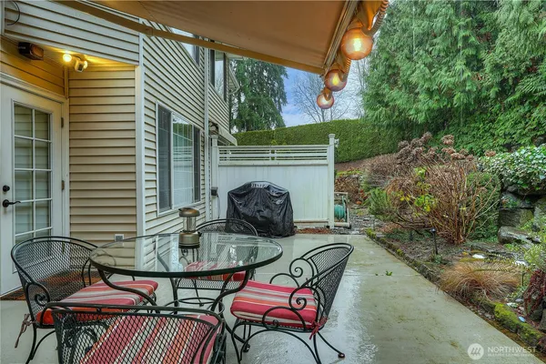 $525,000 | 1971 South 368th Place, Unit 902, Federal Way, WA 98003