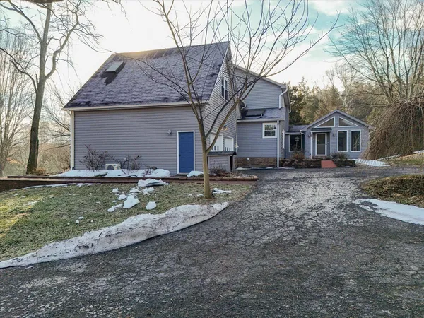 $630,500 | 146 Hill Drive, Fincastle, VA 24090