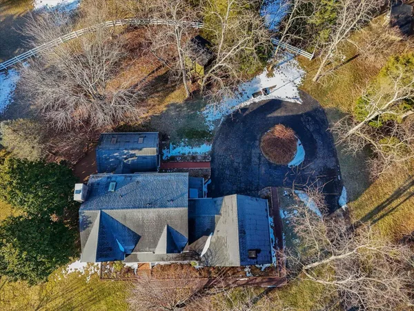 $630,500 | 146 Hill Drive, Fincastle, VA 24090