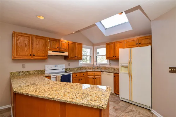 $630,500 | 146 Hill Drive, Fincastle, VA 24090
