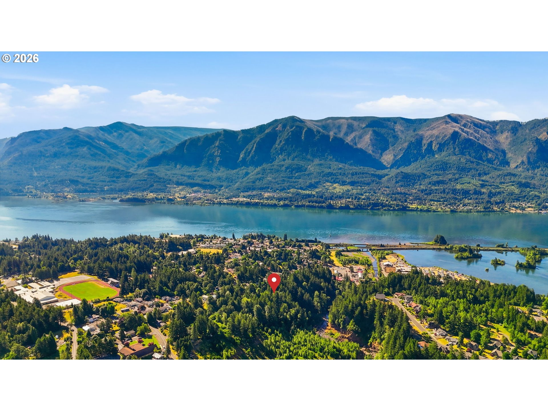 Piper Road Stevenson, WA 98648 - Photo 19 of 27 a view of a lake in middle of the town