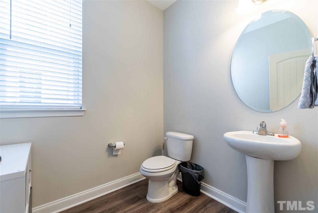 27 Mariners Point Way Garner, NC 27529 - Photo 13 of 30 Gallery Image 13