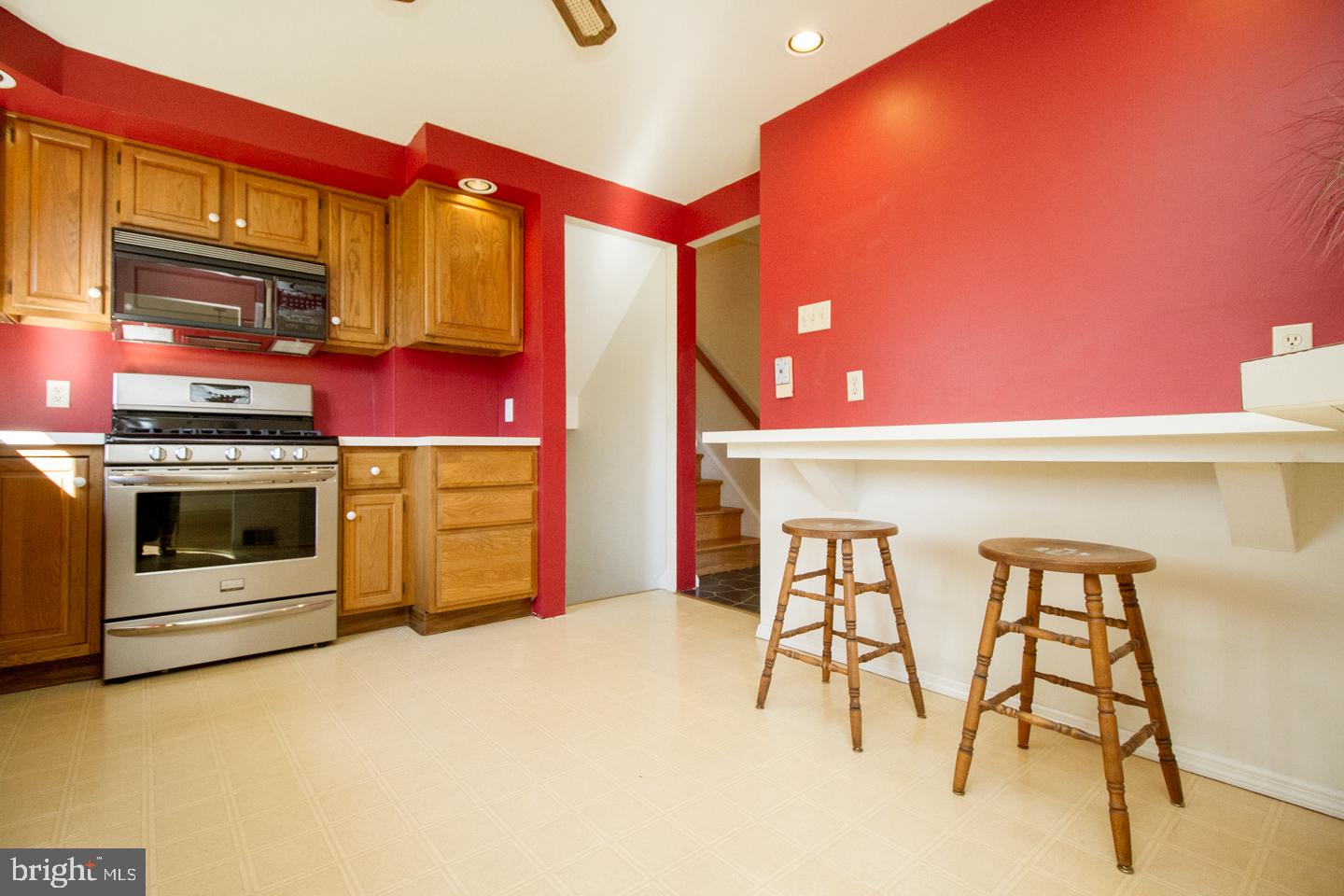 1328 Nevarc Road Warminster, PA 18974 - Photo 12 of 39 Kitchen Breakfast/Lunch Counter