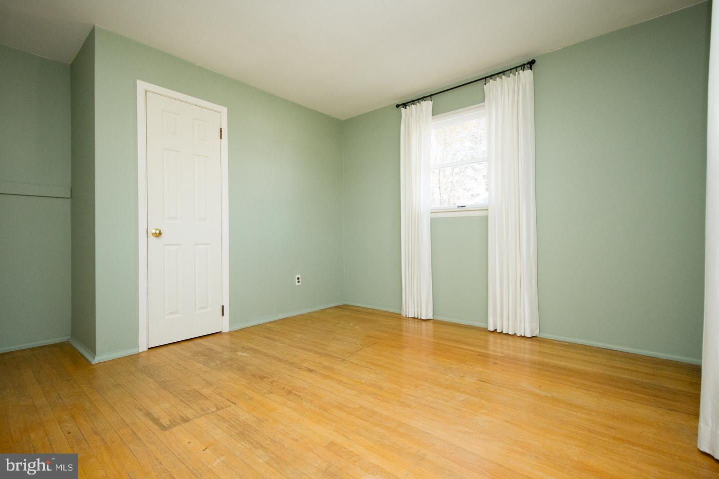 1328 Nevarc Road Warminster, PA 18974 - Photo 22 of 39 Bedroom #2 Closet