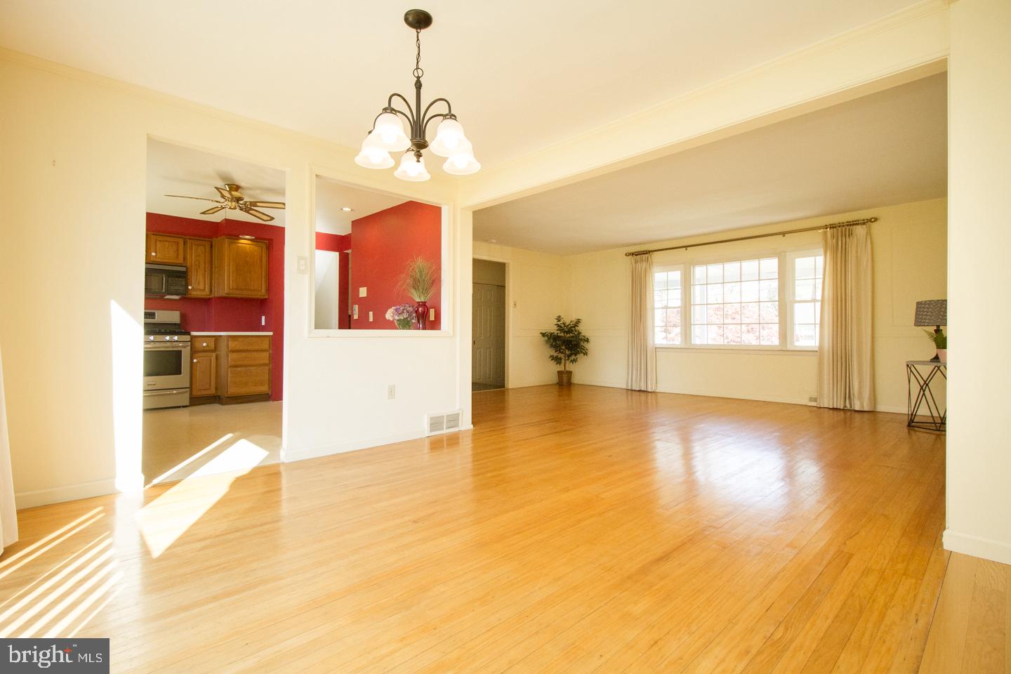 1328 Nevarc Road Warminster, PA 18974 - Photo 10 of 39 Dining Rm open to Living Rm & Kitchen