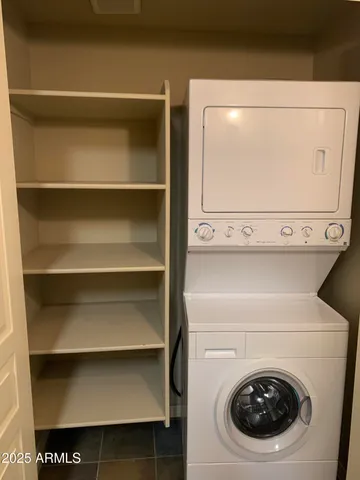 a close up view of washer and dryer