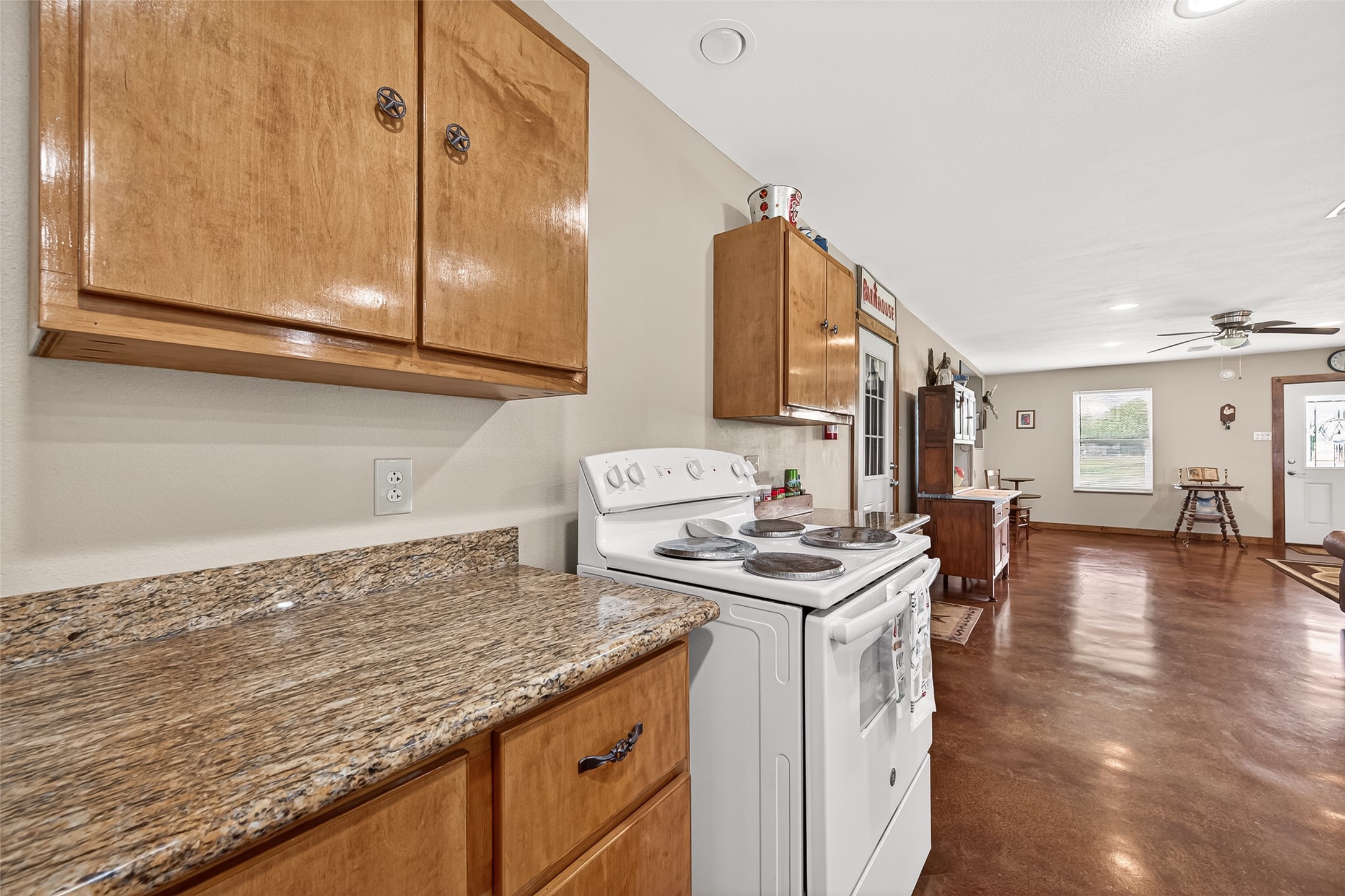 8430 Altimore Road Needville, TX 77461 - Photo 22 of 49 Kitchen