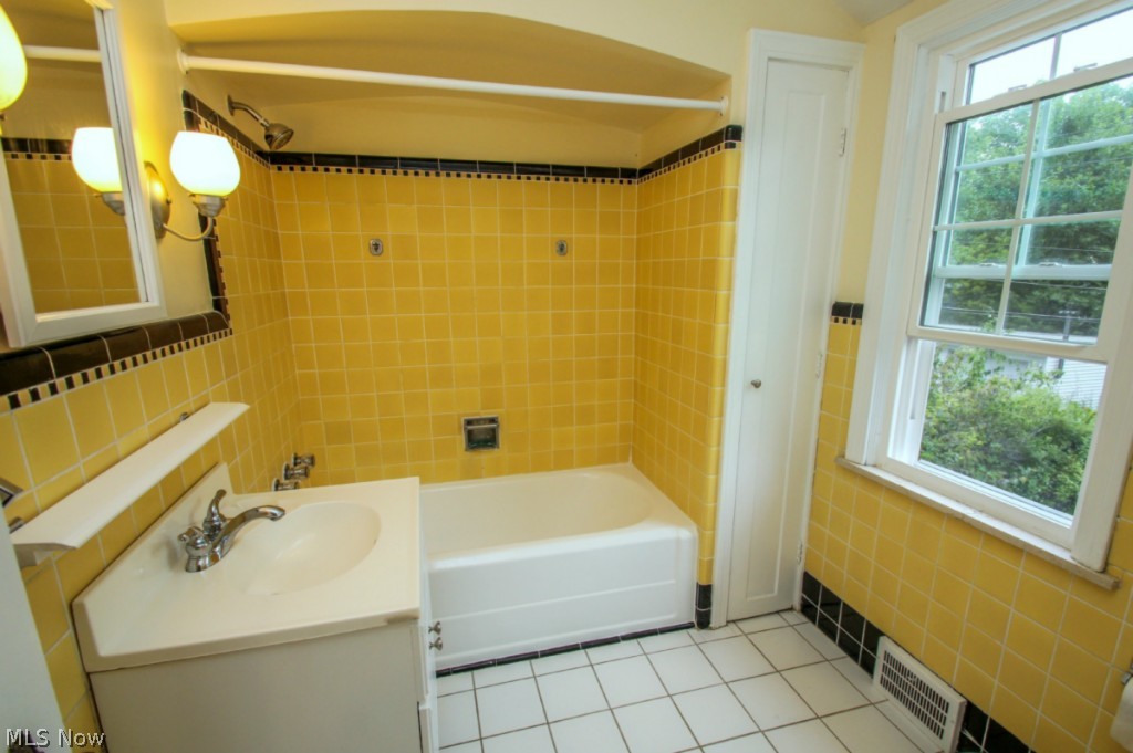 1917 Staunton Road Cleveland Heights, OH 44118 - Photo 15 of 19 8X6 Full Bath on Second Floor