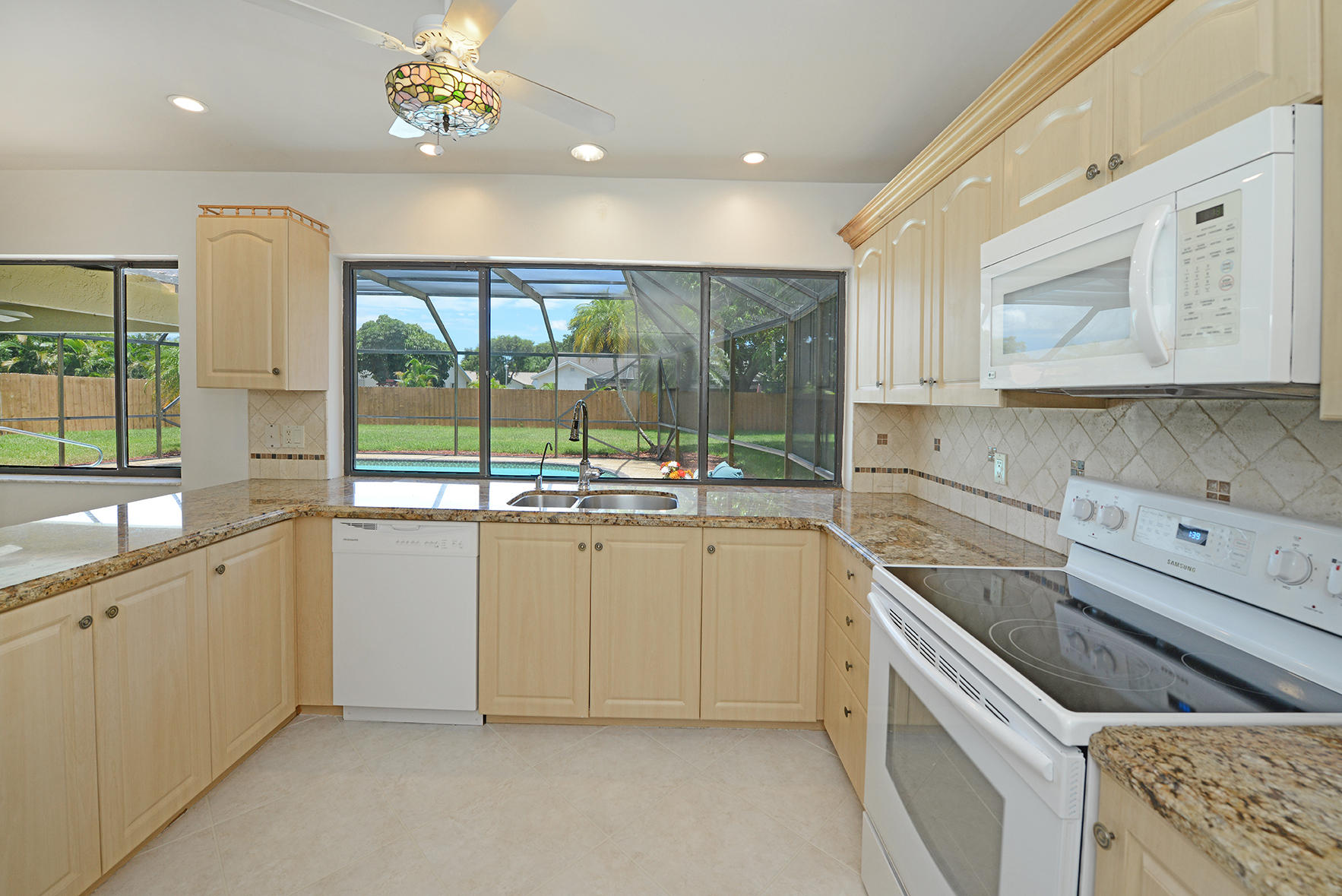 18360 104th Terrace South Boca Raton, FL 33498 - Photo 23 of 51 Kitchen