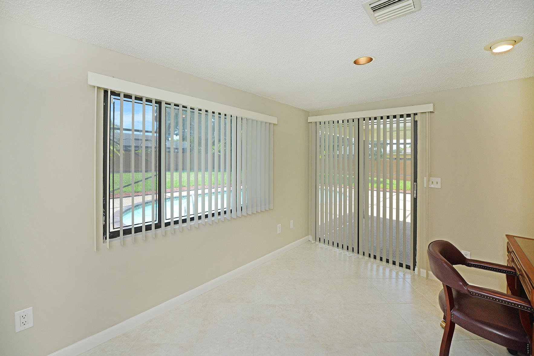 18360 104th Terrace South Boca Raton, FL 33498 - Photo 30 of 51 Office/room 4