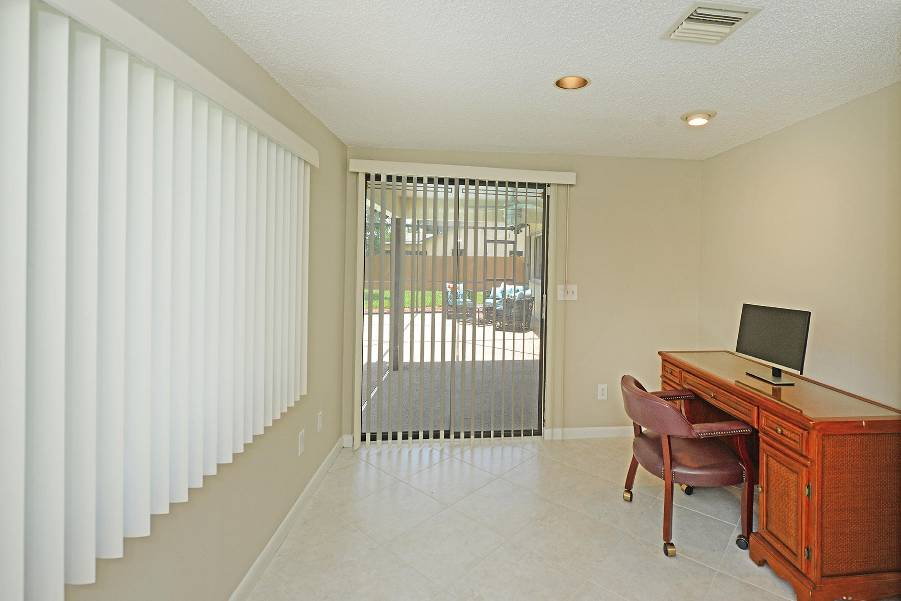 18360 104th Terrace South Boca Raton, FL 33498 - Photo 31 of 51 Office/room 4