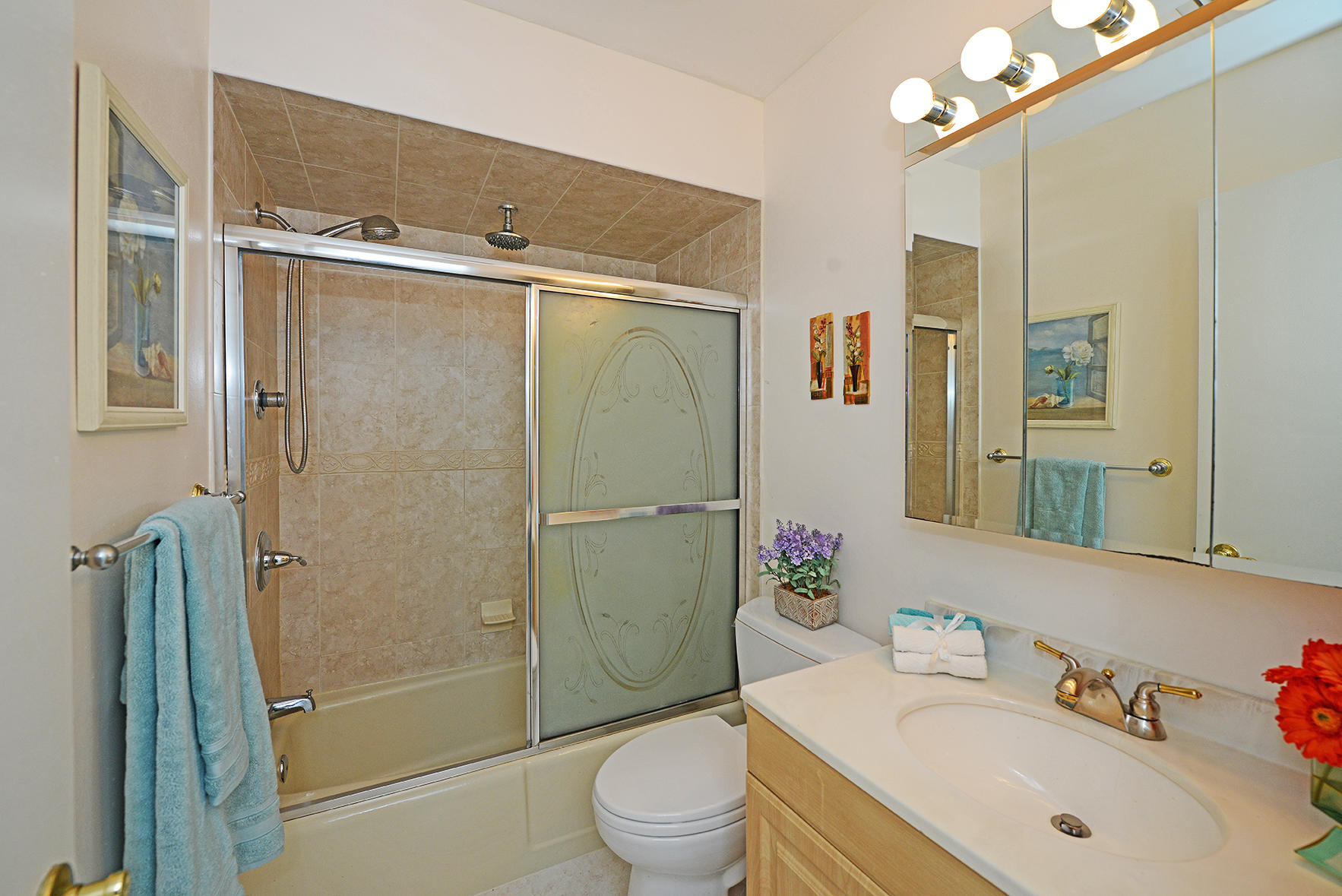 18360 104th Terrace South Boca Raton, FL 33498 - Photo 33 of 51 Bathroom 2