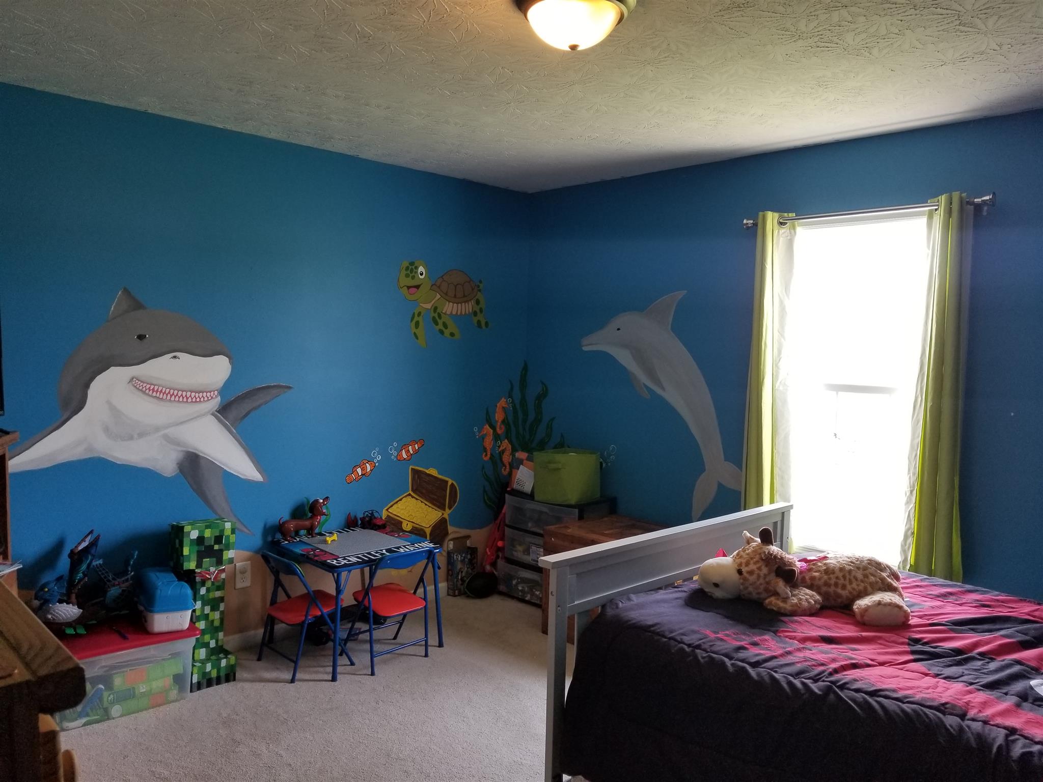 292 Trent Road Lafayette, TN 37083 - Photo 11 of 16 Great space for activites in this spacious room.