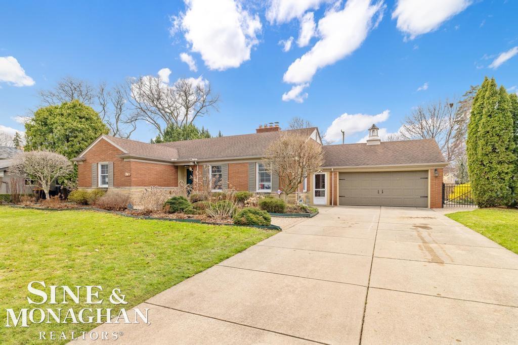 51 Roslyn Road Grosse Pointe, MI 48236 - Photo 43 of 47 50171090-bc81bd26-ae15-4658-acd1-fb5af29f5313.JPG