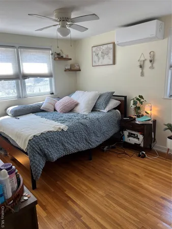 $10,000 | 644 East Olive Street, Unit UPPR, Long Beach, NY 11561