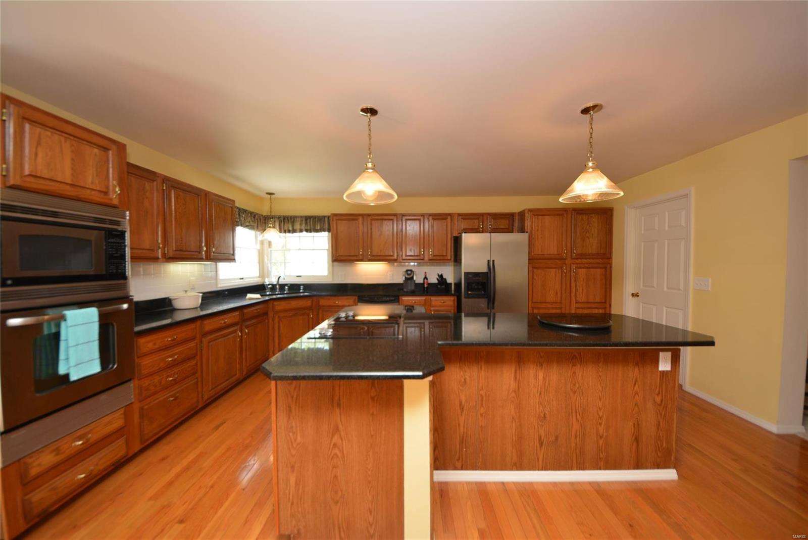 2529 Maple Tree Drive St. Charles, MO 63303 - Photo 12 of 42