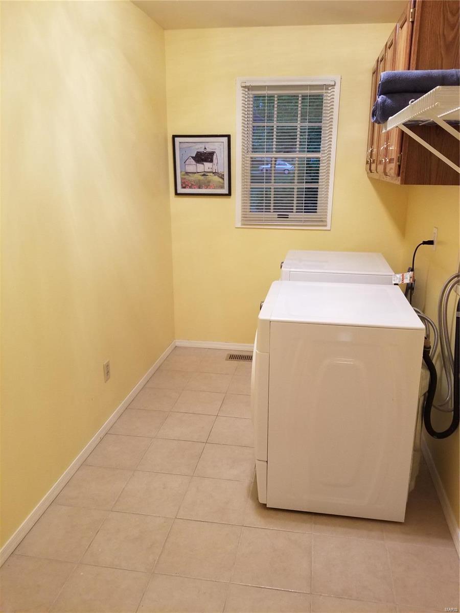 2529 Maple Tree Drive St. Charles, MO 63303 - Photo 17 of 42