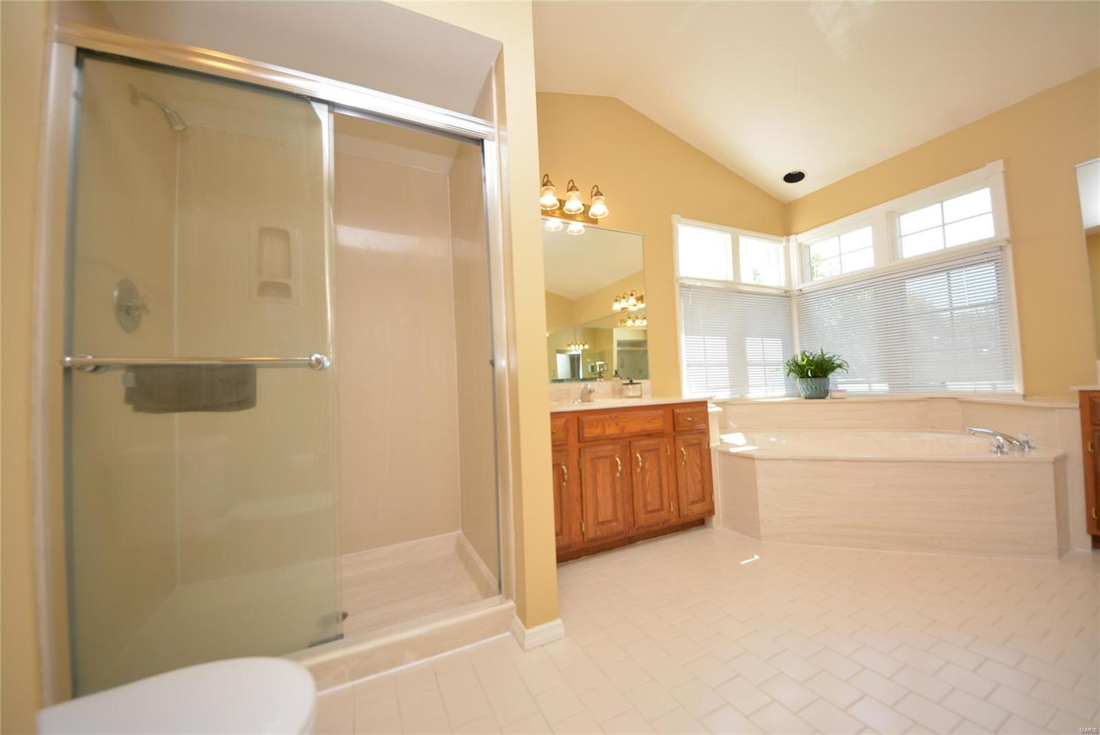 2529 Maple Tree Drive St. Charles, MO 63303 - Photo 23 of 42