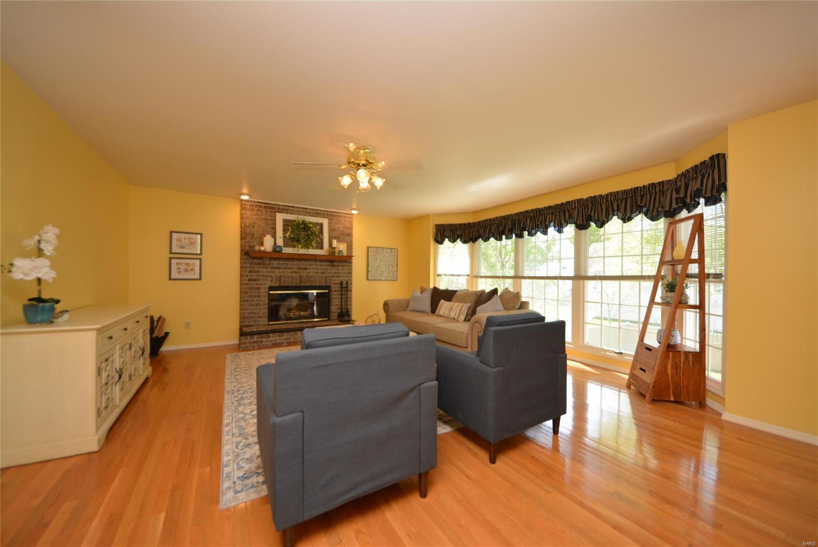 2529 Maple Tree Drive St. Charles, MO 63303 - Photo 8 of 42