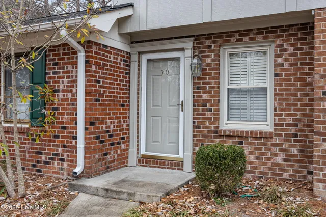 $189,900 | 70 Barnes Street, Greenville, NC 27858