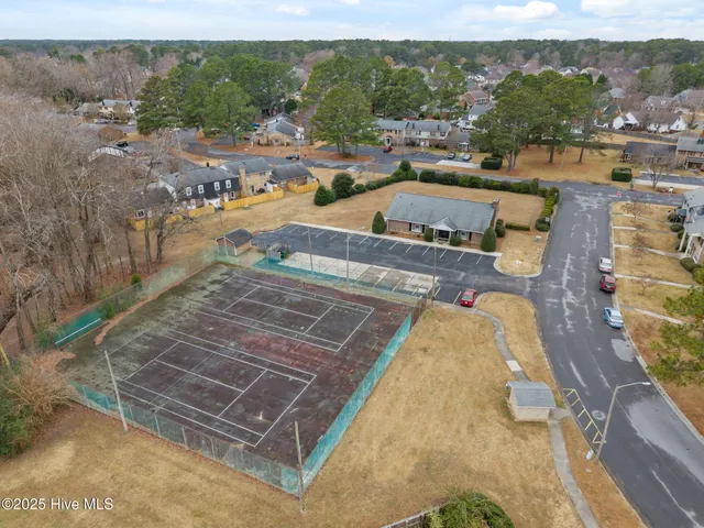 $189,900 | 70 Barnes Street, Greenville, NC 27858