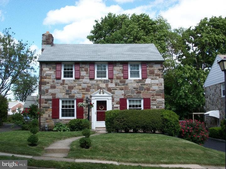 513 Broadview Road Upper Darby, PA 19082 - Photo 1 of 12