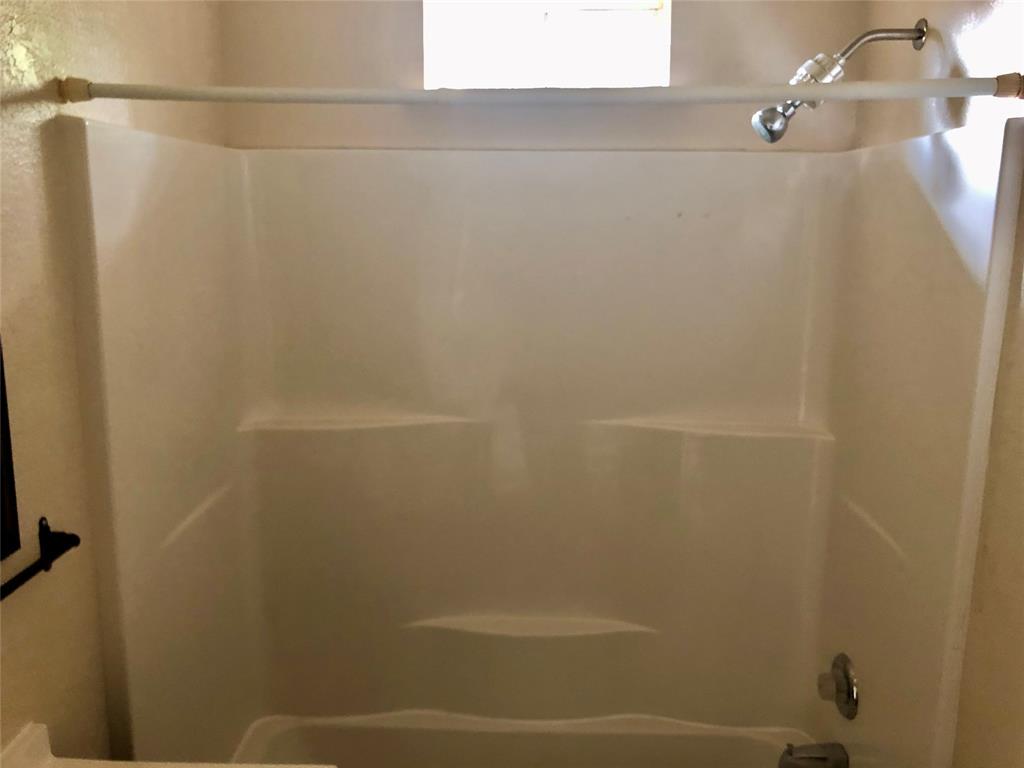 905 Isbell Road Fort Worth, TX 76114 - Photo 10 of 29 Shower and Tub combo