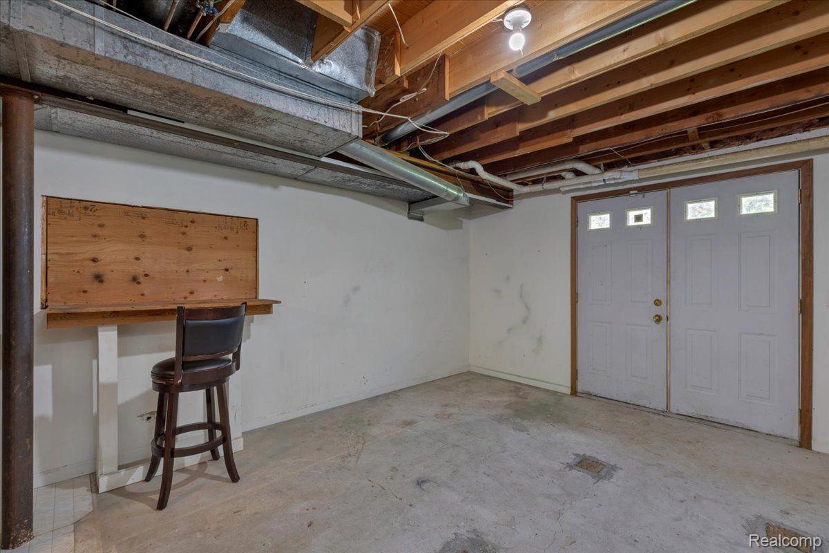 396 Drahner Road Leonard, MI 48367 - Photo 48 of 68 Gallery Image 48