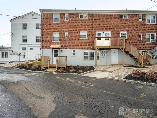 $249,000 | 2 Garfield Park, Edison, NJ 08837